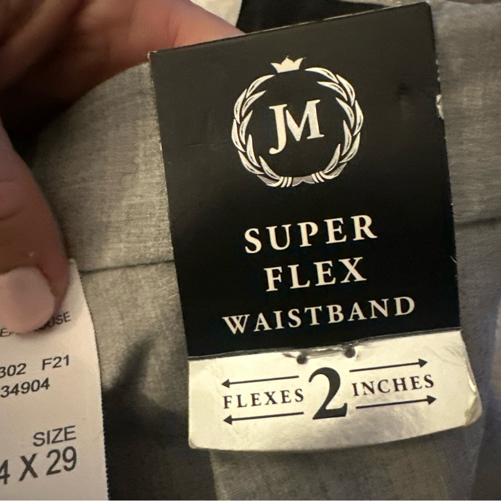 NWT Haggar Dress Pants Men’s Size 34x29 Grey Slim Fit Stretch Flex Waistband - Picture 3 of 6